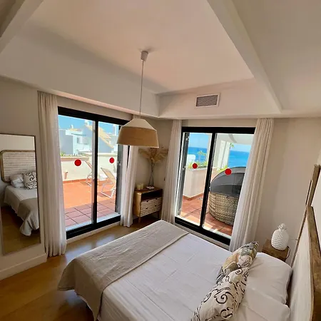 Seaview Luxury Penthouse